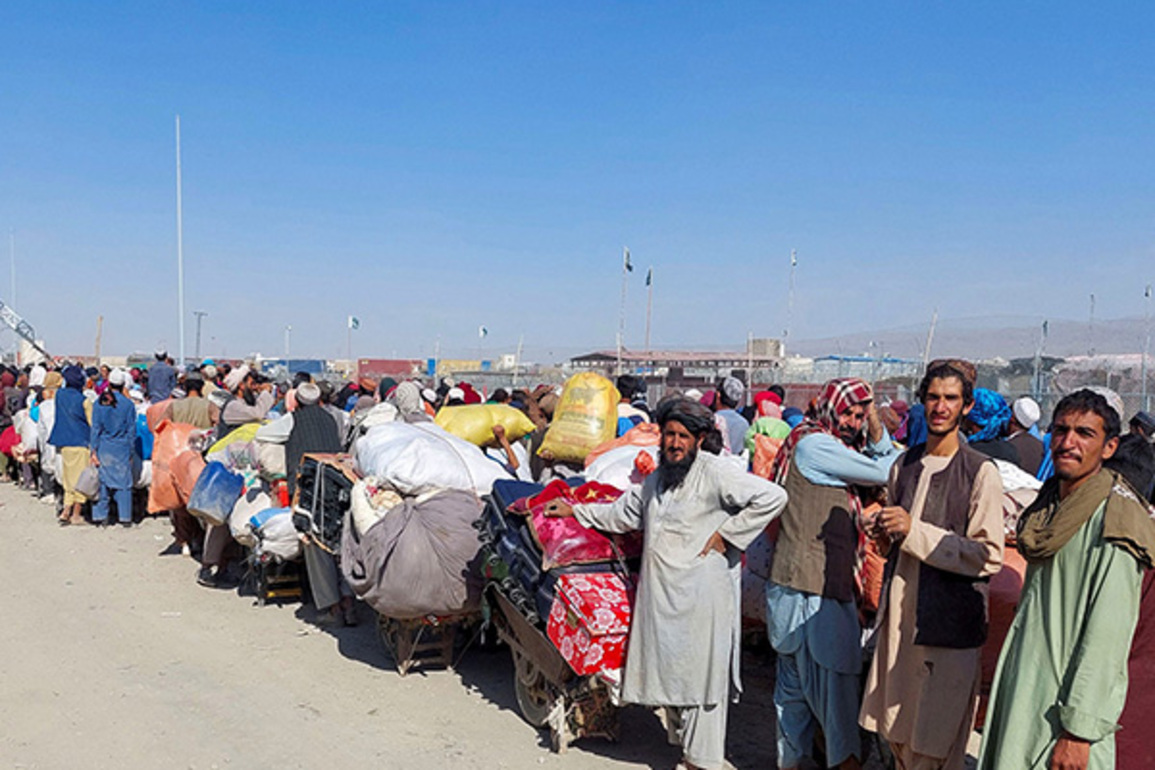 Pakistan orders mass expulsion of legal Afghan refugees, UN warns of international law breach