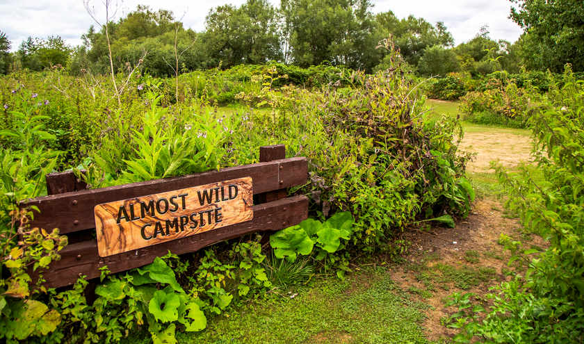 (c) Lee Valley Regional Park