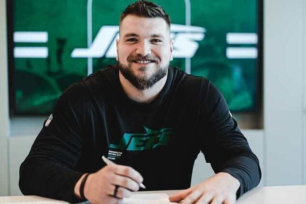 Jets Sign C Josh Myers to Extension
