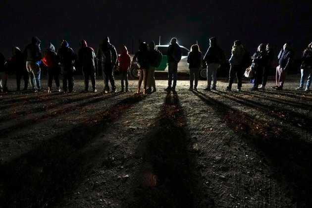Sharp Drop in Illegal Border Crossings into US Continues in February
