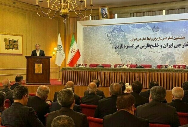 Omission of Iran from Regional Arrangements A Nonstarter: Araqchi