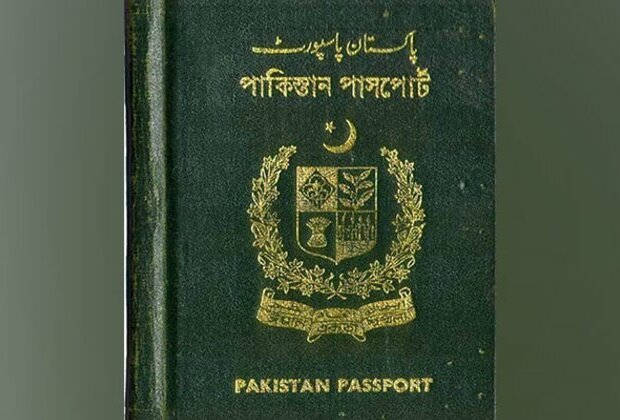 Saudi Arabia recovers 12,000 fake Pakistani passports from Afghan nationals