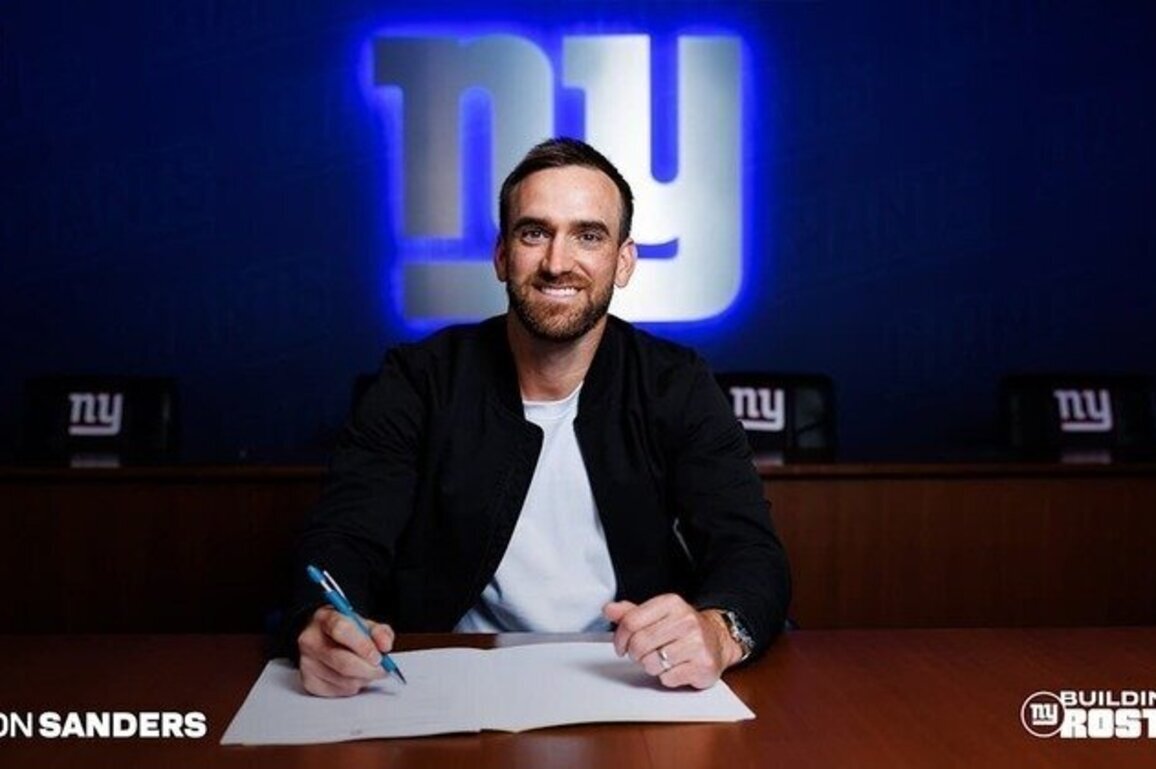 Giants sign K Jason Sanders, release LB Chris Board & P Jamie Gillan