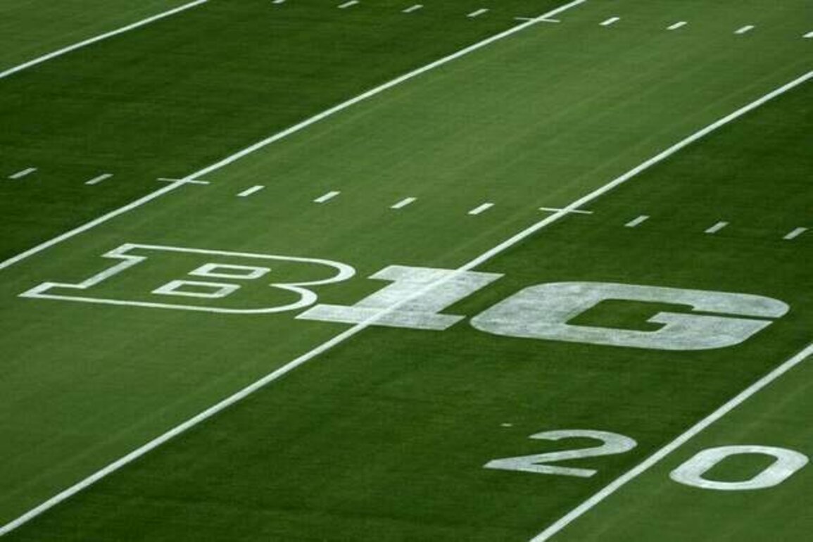 Reports: Big Ten won't follow suit in requiring 10 power opponents