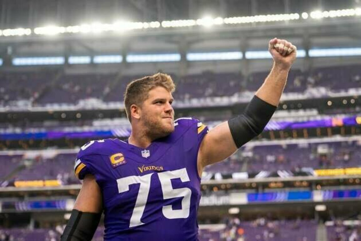 Report: Vikings RT Brian O'Neill suffers sprained MCL