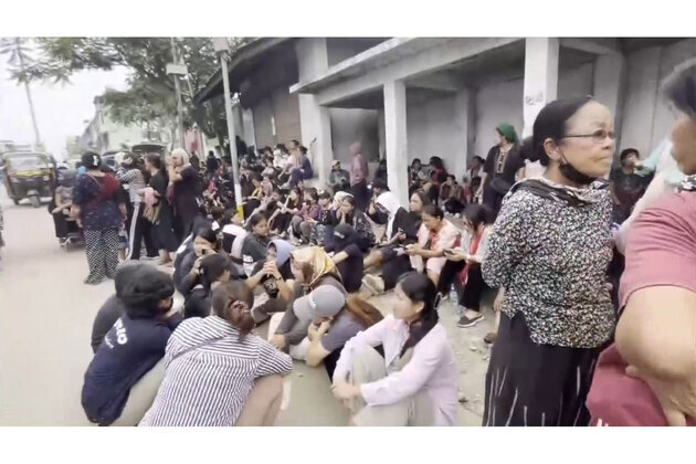 Manipur: Women protesters block NH-102(B), secure release of 3 detained men in Churachandpur