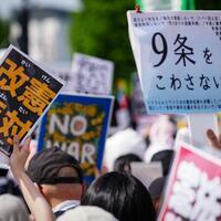 Xinhua Headlines: Concerns surge as Japan's remilitarization gains pace