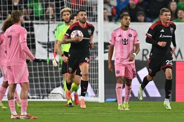 New defensive mindsets on display as D.C. United visit Chicago