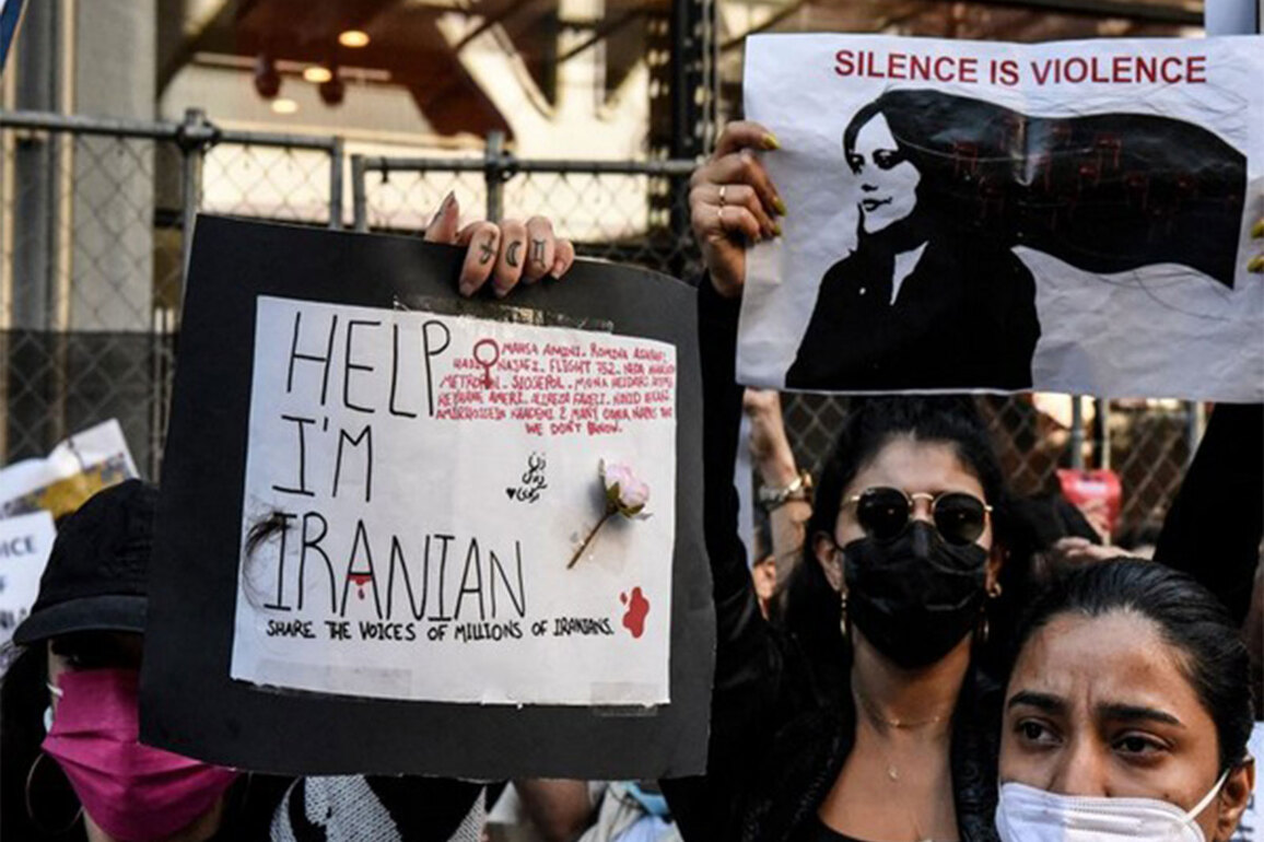 Deadly clashes as protests over economy spread across Iran