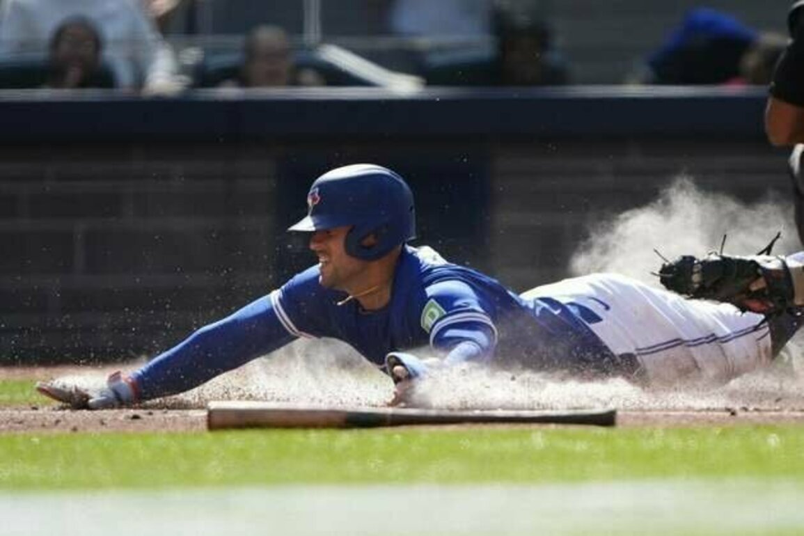 Jays' Kevin Gausman twirls complete game shutout against Astros