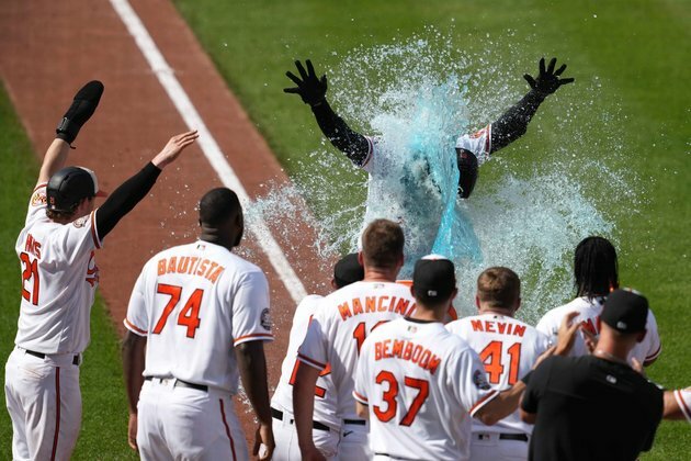 Anthony Santander's walk-off homer lifts O's over Yankees