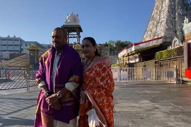 Bandla Ganesh offers prayers at Tirumala Temple on birthday