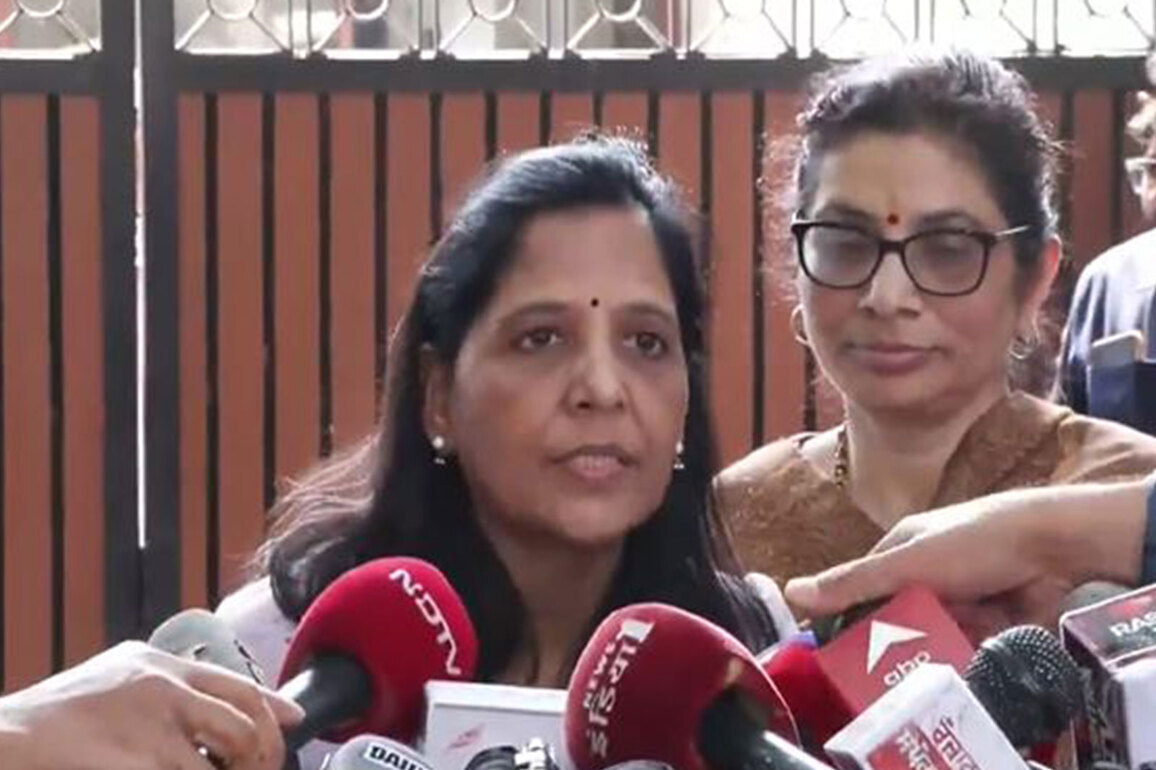 "Would like to thank God today, Arvind ji has spent his life with honesty": Sunita Kejriwal on Arvind Kejriwal's discharge