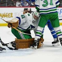 Canes out to close trip with win over stumbling Stars