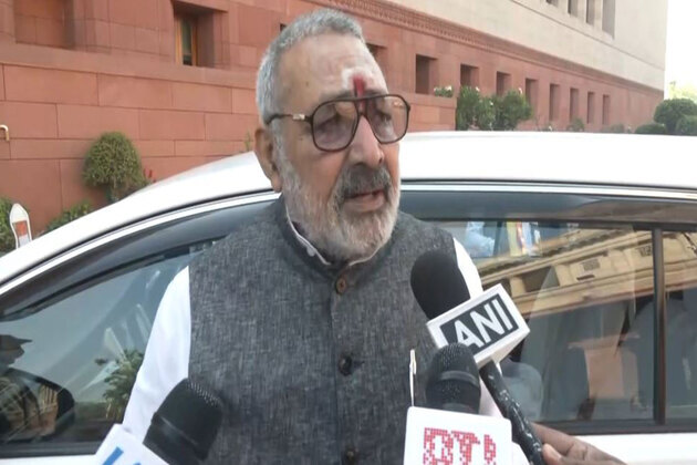 "People of world have faith only in Narendra Modi": Giriraj Singh says LoP Rahul Gandhi "spreads confusion"