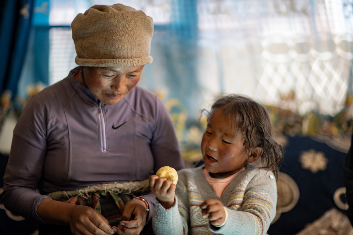 (InXizang) CHINA-XIZANG-TINGRI-EARTHQUAKE-NEW LIFE (CN)