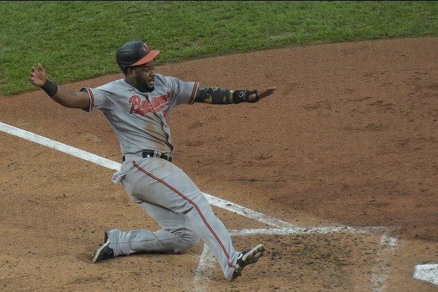 Orioles pick up sweep over Phillies behind Severino