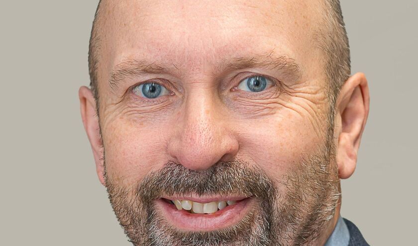 Dr Richard Jenkins (c) DBTH