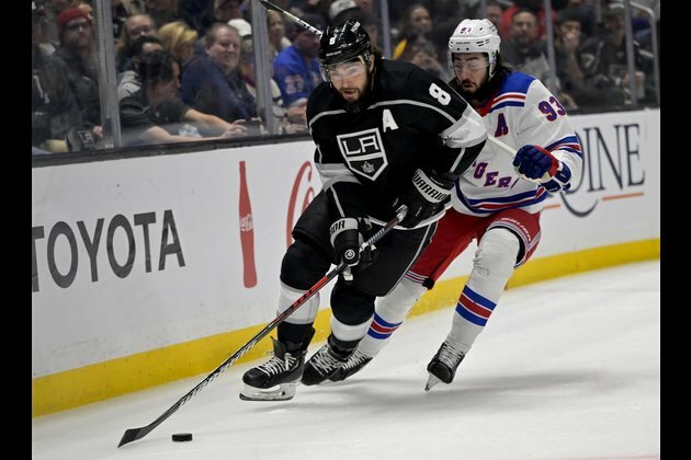 Chris Kreider's two late tallies lead Rangers past Kings