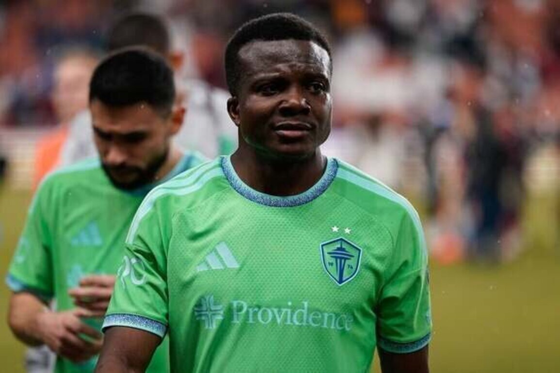 Sounders sign four players to contract extensions