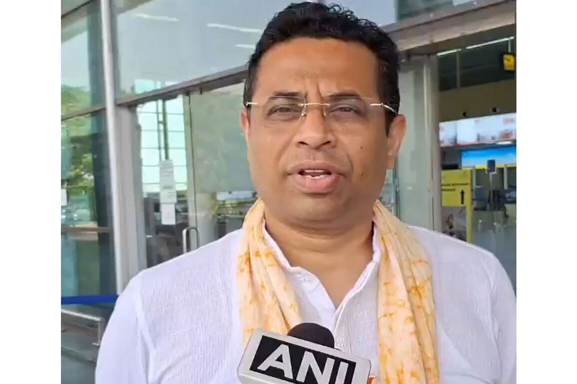 "Only saffron wave is in West Bengal": BJP's Saumitra Khan ahead of state assembly polls