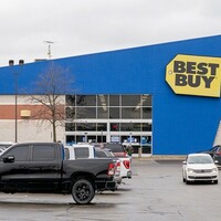 Best Buy lowers outlook as tariff worries and weak sales hit business