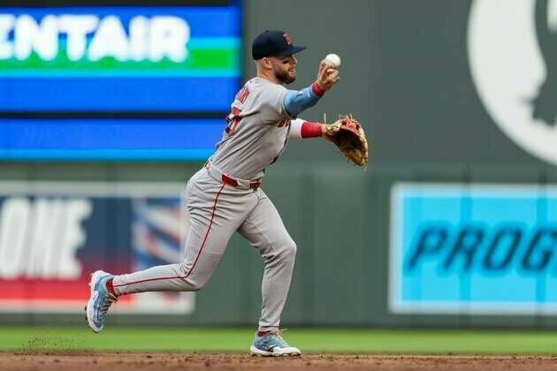 Trevor Story drives in three as Red Sox even series in Minnesota