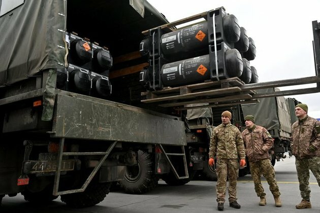 US rushing to replace weapons sent to Ukraine