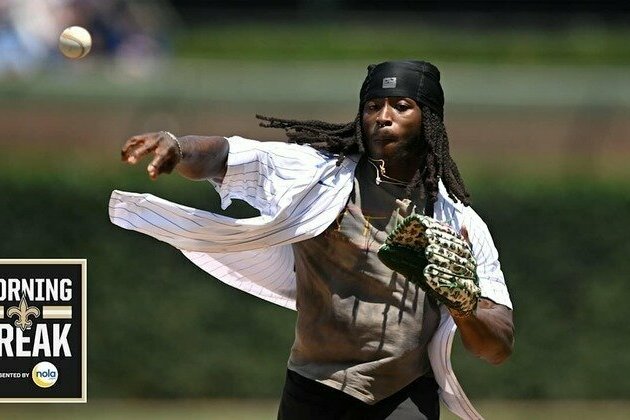 Morning Break: Alvin Kamara throws first pitch at Cubs game
