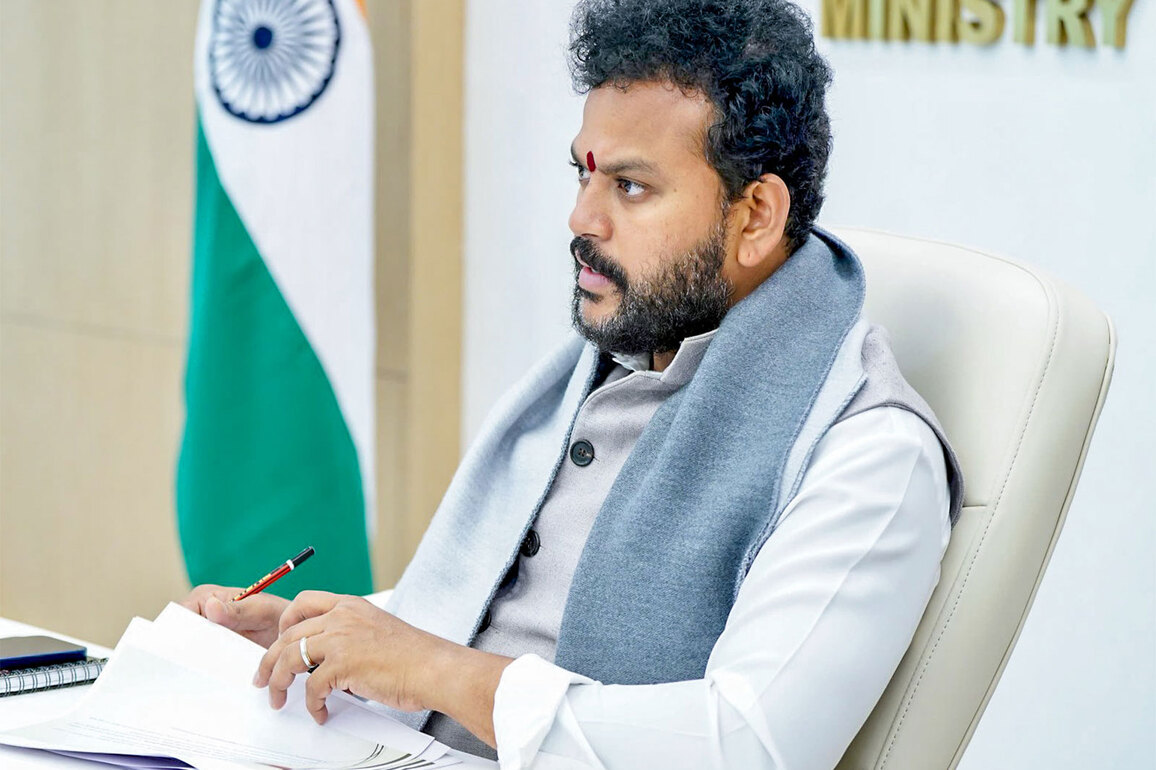 AAIB probe initiated, investigation will be done in time-bound manner: Civil Aviation Minister tells Maharashtra CM Fadnavis