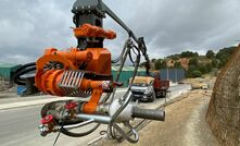  Marini MR-SB completely radio controlled shotcrete lance, which is now available in the UK through Skelair, has an automatic nozzle rotation, spanning 110 degrees