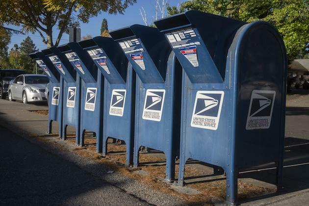 Oregon postal workers joining fight against mail delivery changes