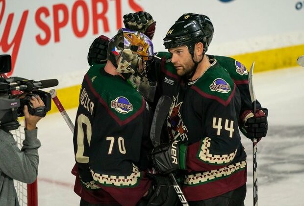 Jakob Chychrun scores twice as Coyotes rally past Wild