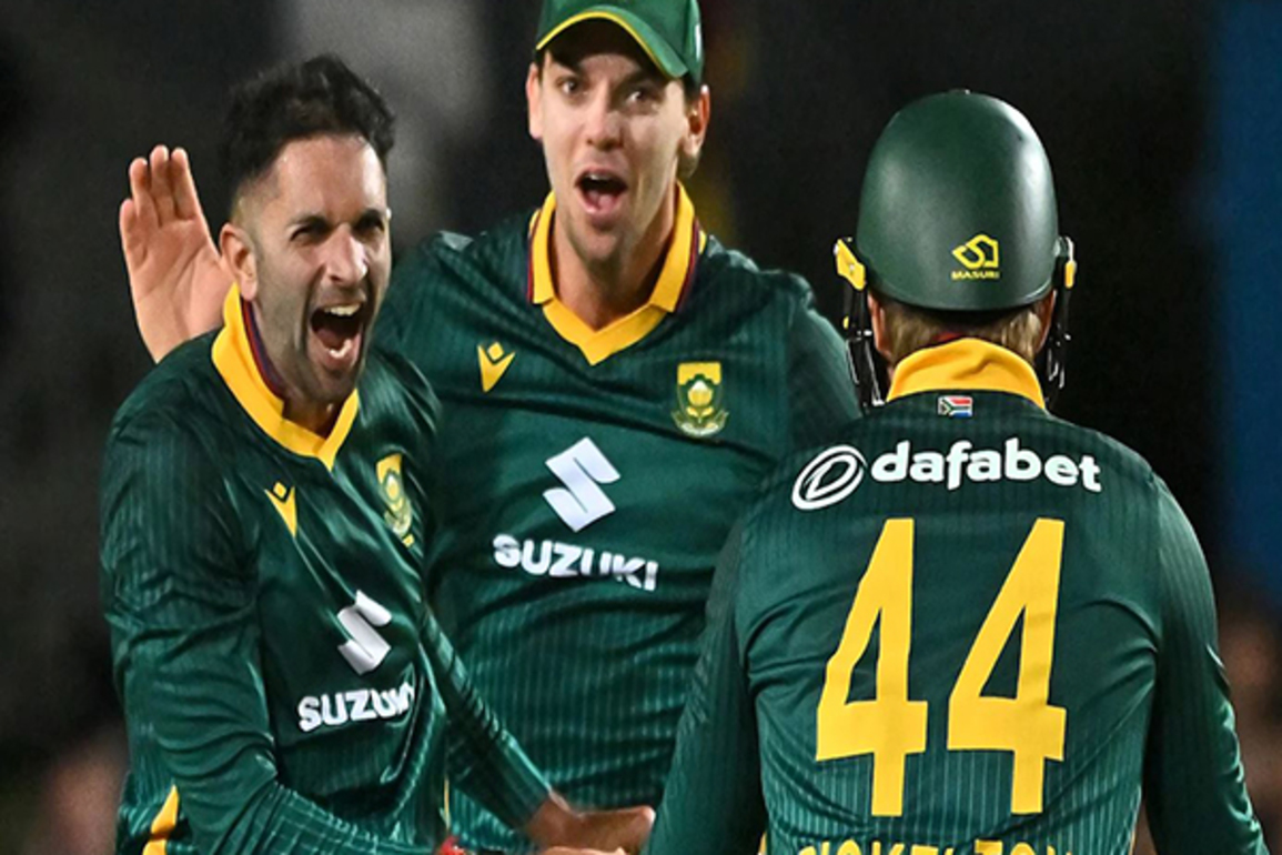 Proteas spinner Maharaj regains number 1 ODI spot following fifer against Australia