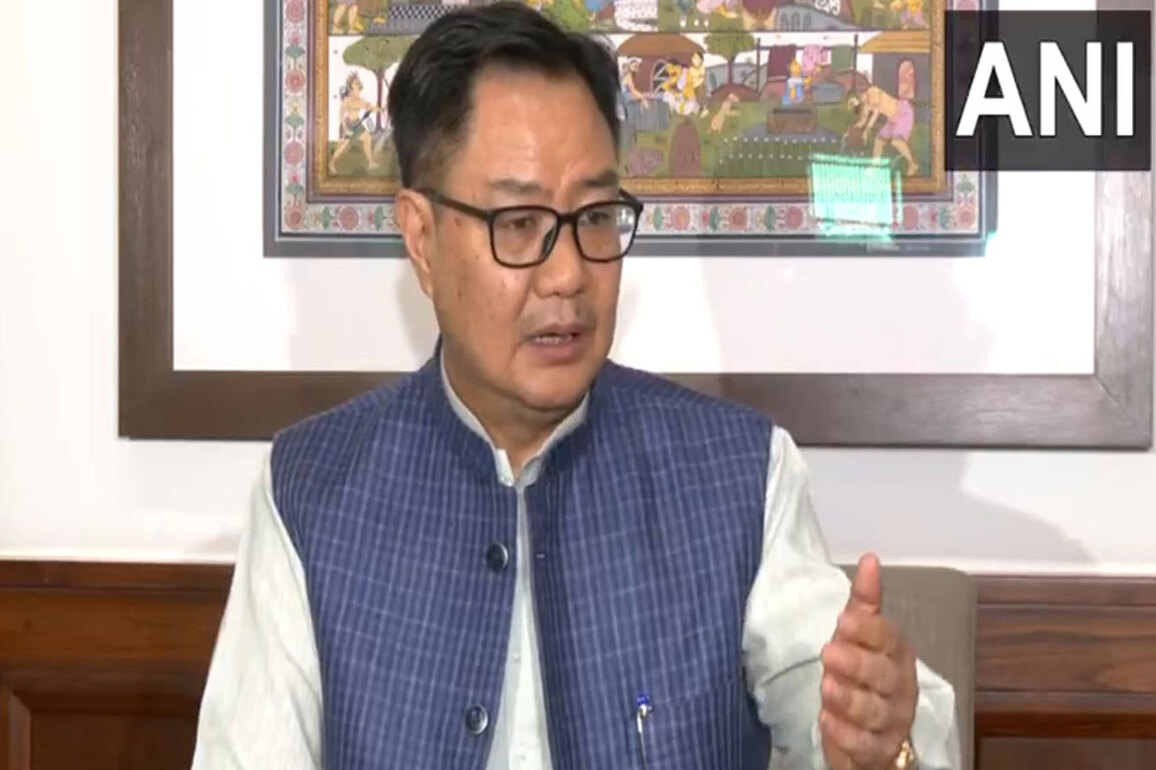 Even opposition party leaders have started to oppose Rahul Gandhi internally: Kiren Rijiju