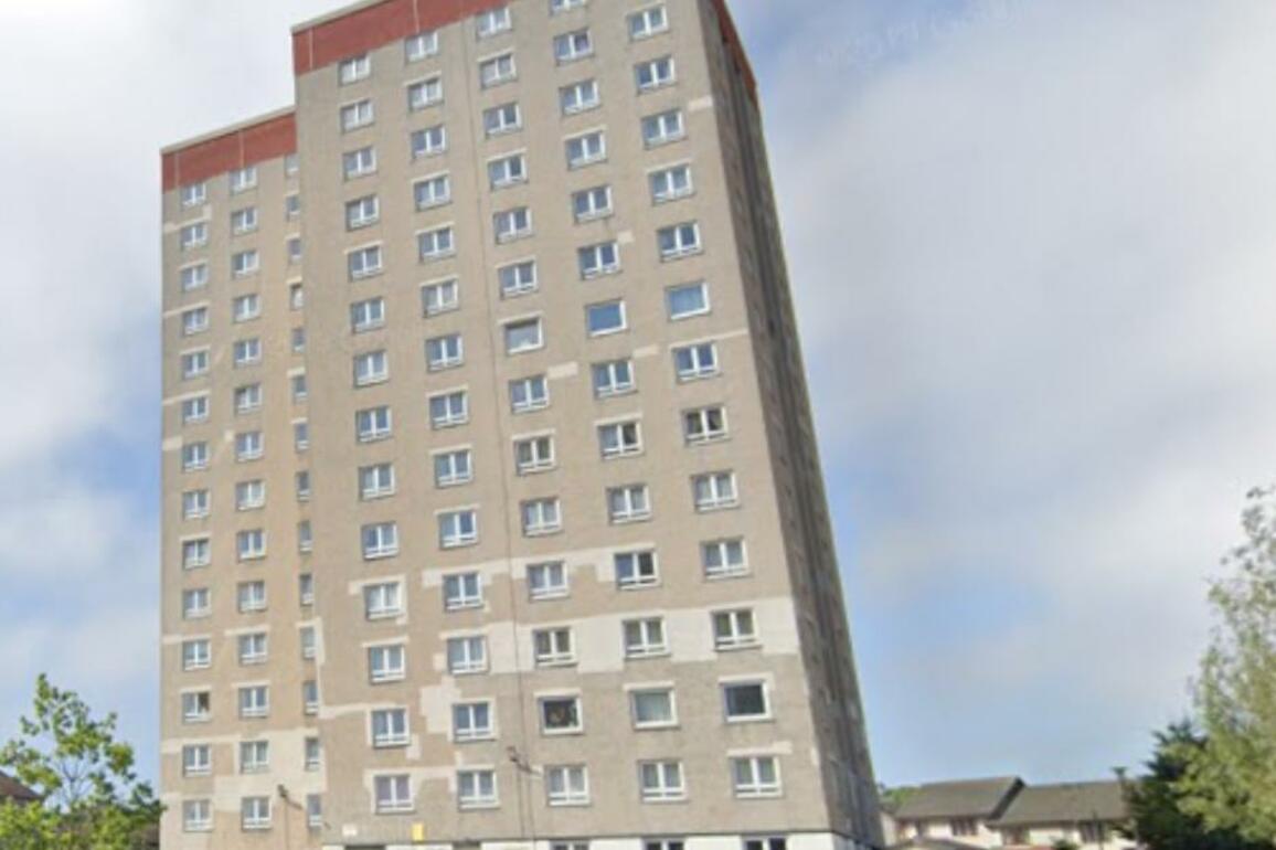 Six people injured in fire at Edinburgh Hawkhill Court high-rise - The Herald