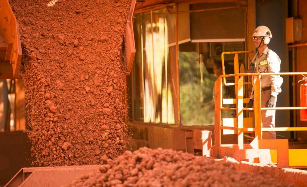 Produção de bauxita da MRN Mineração Rio do Norte Porto de Trombetas
