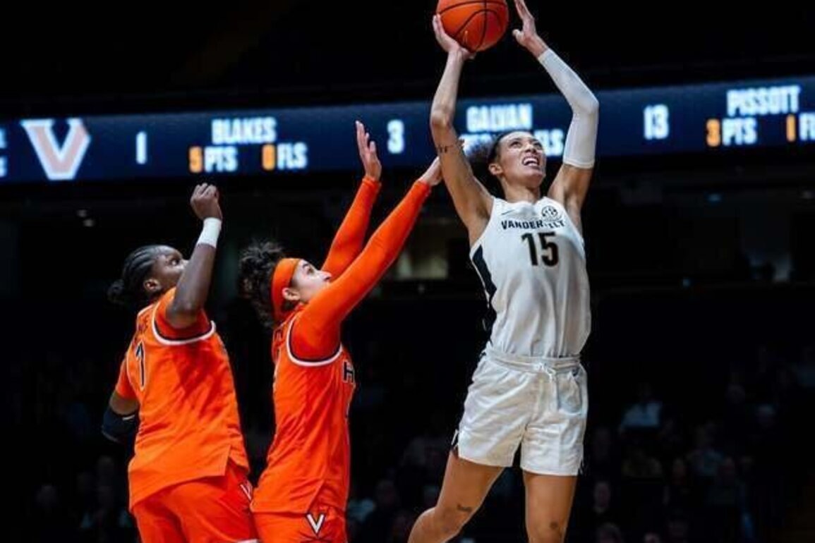Women's Top 25 roundup: No. 9 Oklahoma edges NC State in OT