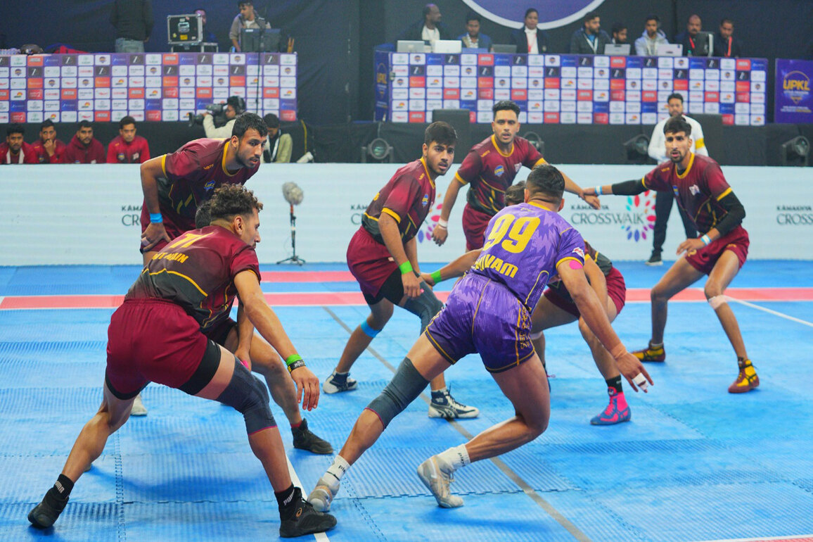 UPKL: Lucknow Lions halt Yamuna Yoddhas' surge in high-stakes clash