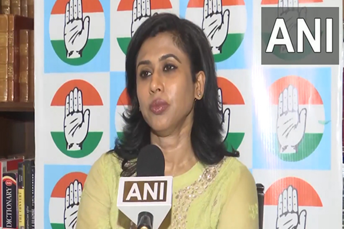 "No transparency in ECI...fooling public": Shama Mohamed slams BJP over SIR in Bihar