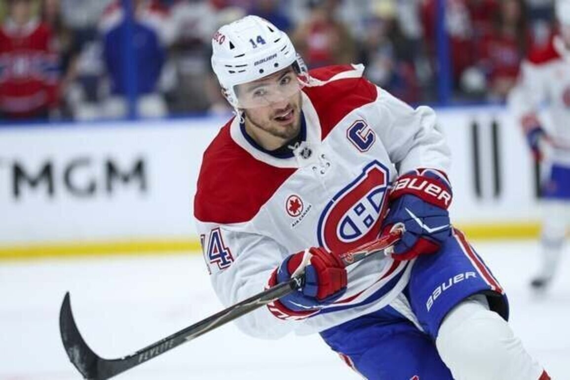 Canadiens' Nick Suzuki runs away with Selke Trophy
