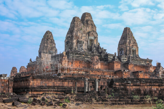 CAMBODIA-SIEM REAP-PRE RUP TEMPLE TOWER-RESTORATION