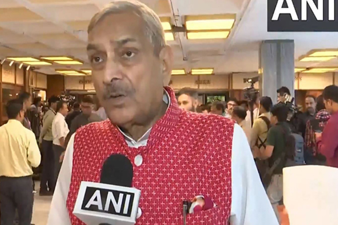 "Why did he call the session?": Congress MP Pramod Tiwari amid PM Modi's trip to UK and Maldives