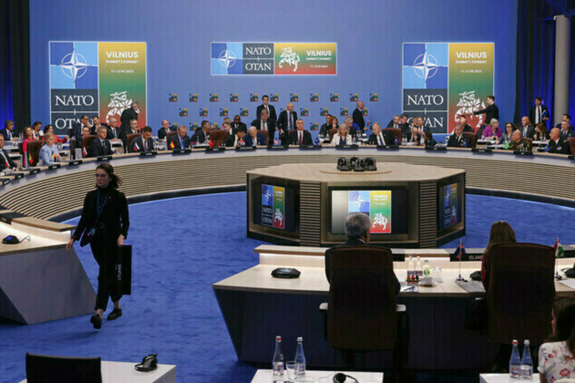 NATO summit to avoid Ukraine membership issue  AFP