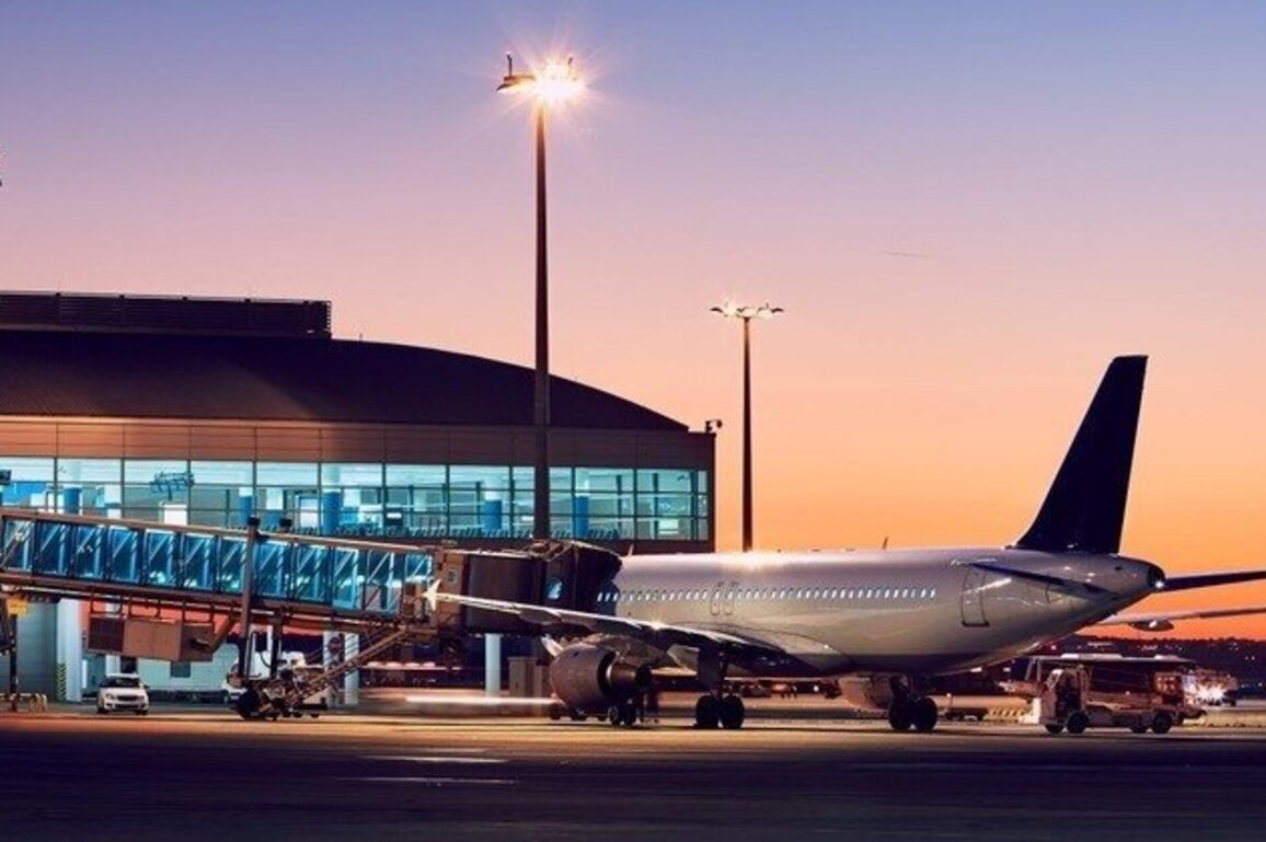 Arizona travelers frequently waited out airline delays in 2025