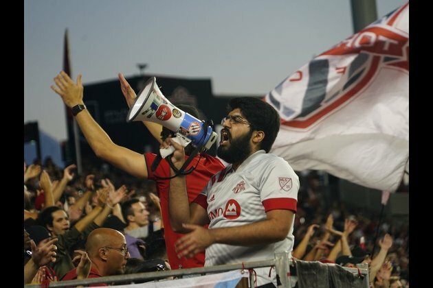 Toronto FC sign D Raoul Petretta from Turkish club