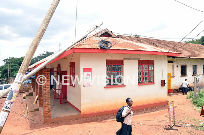  lectricity poll falls on a house exposing people to risks of being shocked in ulange engo on 1 ctober 2019 hoto by immy uta
