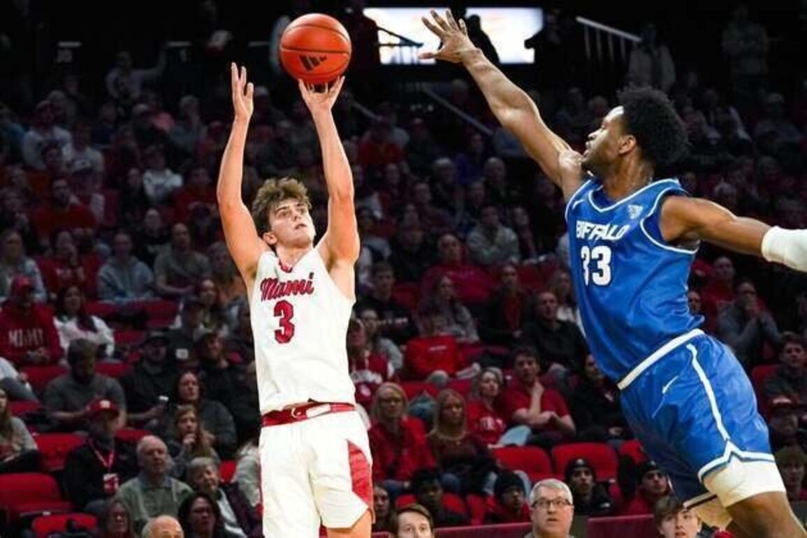 No. 24 Miami (Ohio) making clutch shots to stay perfect, takes on UMass