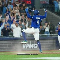 Blue Jays rally late to take rubber match vs. Twins
