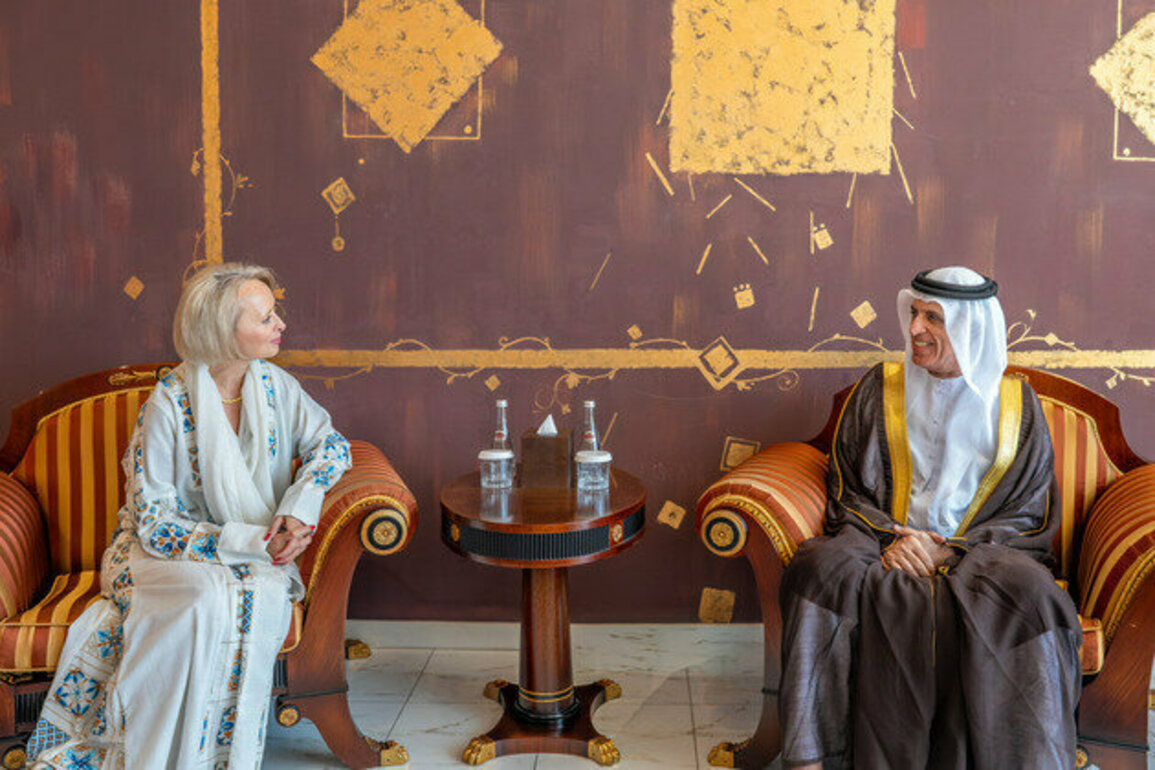 Saud bin Saqr receives US Ambassador